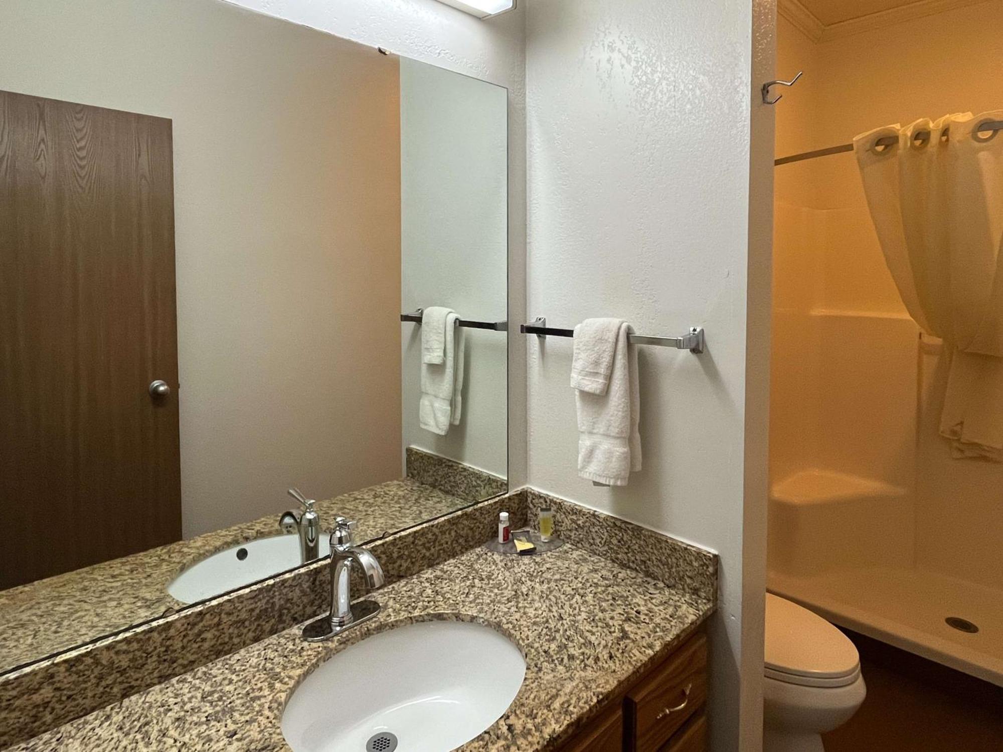 Motel 6 Portland, In المظهر الخارجي الصورة