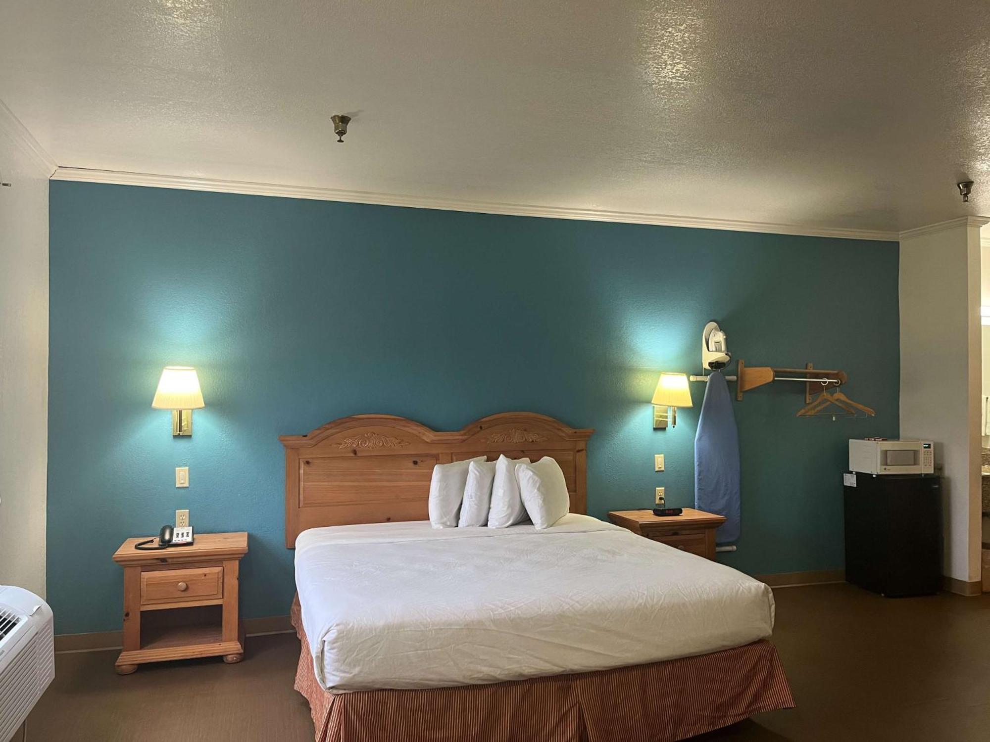 Motel 6 Portland, In المظهر الخارجي الصورة