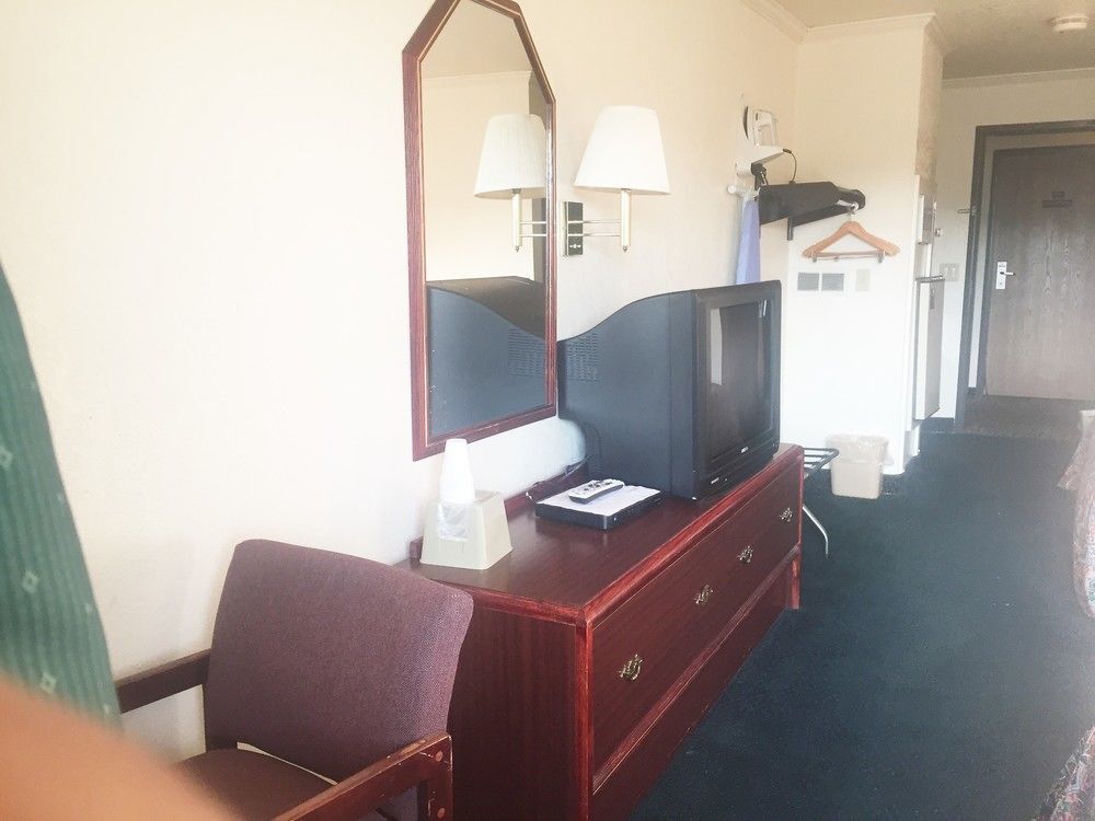 Motel 6 Portland, In المظهر الخارجي الصورة